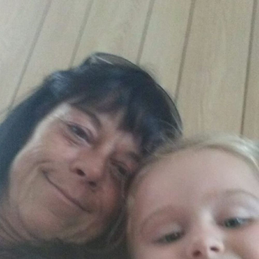 Meet your Posher, Joy